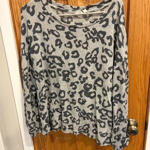 Blu Pepper Gray Animal Print Sweatshirt